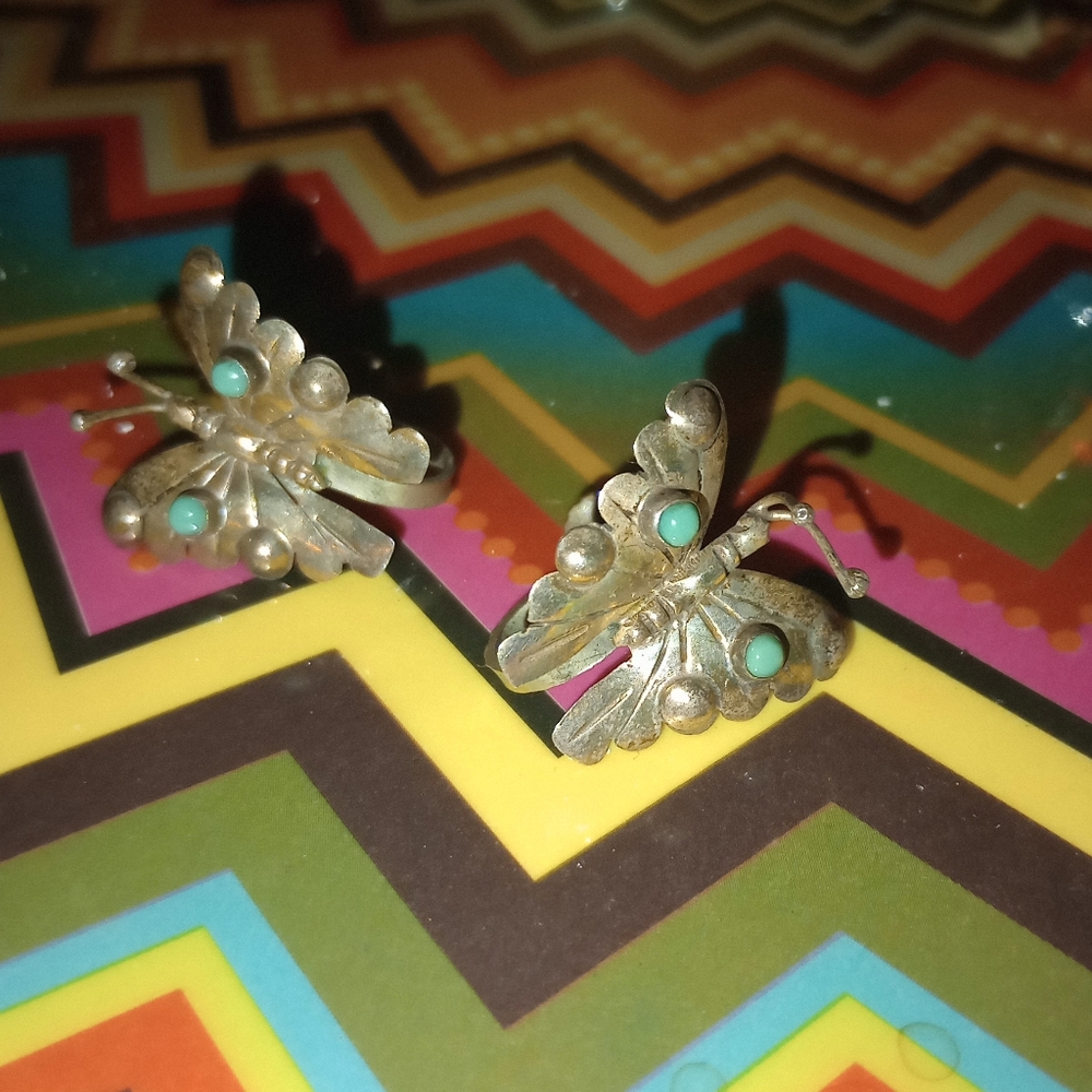 Mexican Sterling Silver & Turquoise Vintage Screw Back Earrings